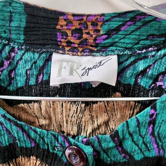 Vintage 90s Animal Print Shirt Size M L Button Down Cropped Blouse Tribal Top - Picture 3 of 3